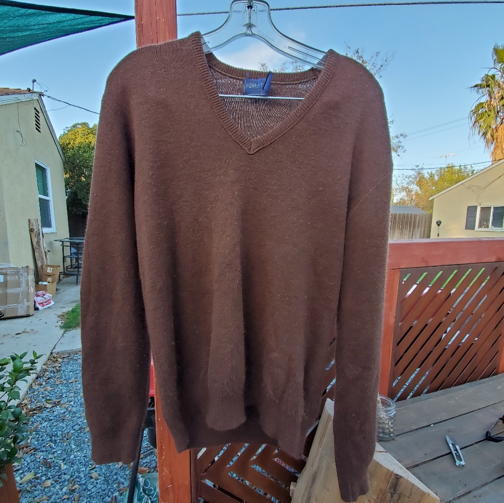 Vintage Robert Bruce brown Acrylic sweater. Size L. Used. Good shape. USA.